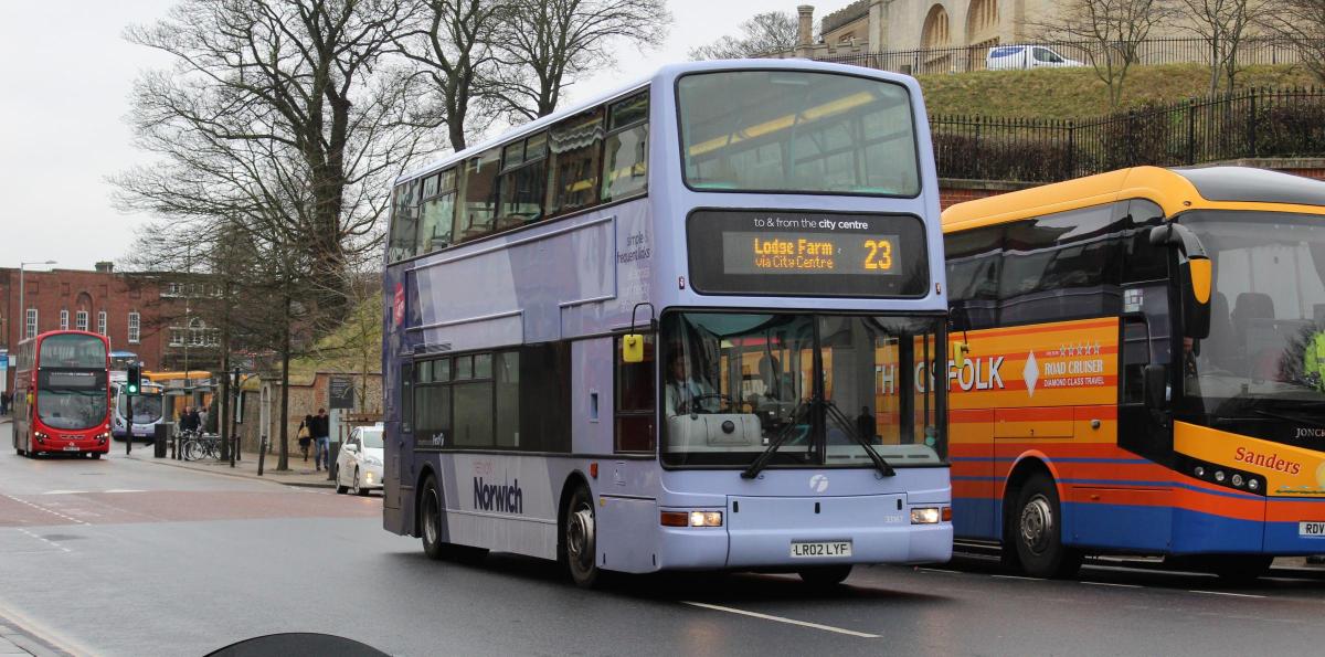 Bagaimana Anda sekarang dapat berkeliling Norfolk dengan bus hanya dengan £2