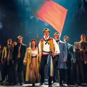 Tonight\'s performance of Les Miserables will still go ahead but with a tribute to the Queen.